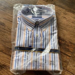 Stafford Signature Fitted Dress Shirt. Brand new.